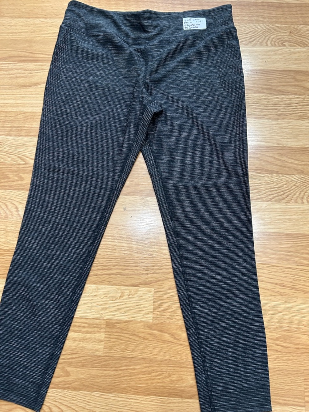 L25.    Gray Heather Active Leggings